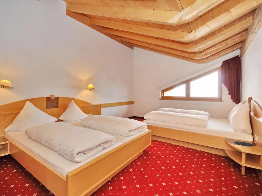 Hotel Amadeus Micheluzzi Serfaus Exterior foto